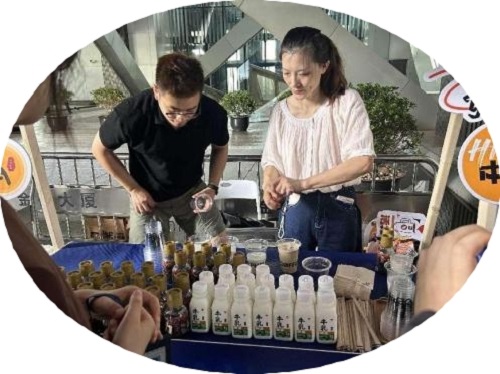 中秋活動攤位_中企物業(yè).jpeg 上海物業(yè)公司服務_中企物業(yè)