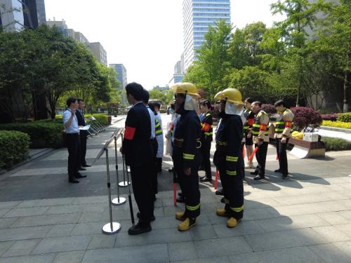 大型綜合消防演練_上海大型物業(yè)公司